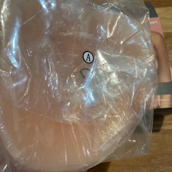 Lift It Up Backless Strapless Plunge Bra A Cup Nude New in Box - Picture 2 of 4